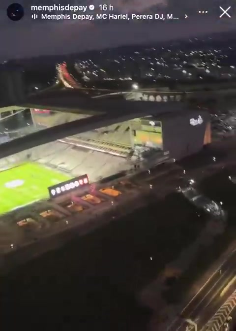 B体育中国官网首页-拉风！德佩乘坐直升机抵达球场，现场观看科林蒂安巴甲比赛